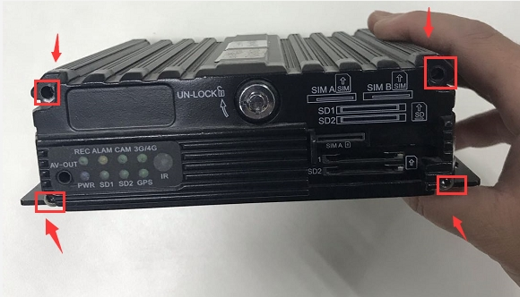 How to remove the enclosure of MDVR Picture5 How to remove the enclosure of MDVR Picture5