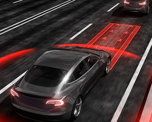 How does ADAS help drivers drive safety？
